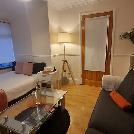 B&r Place Гостевой дом Дублин