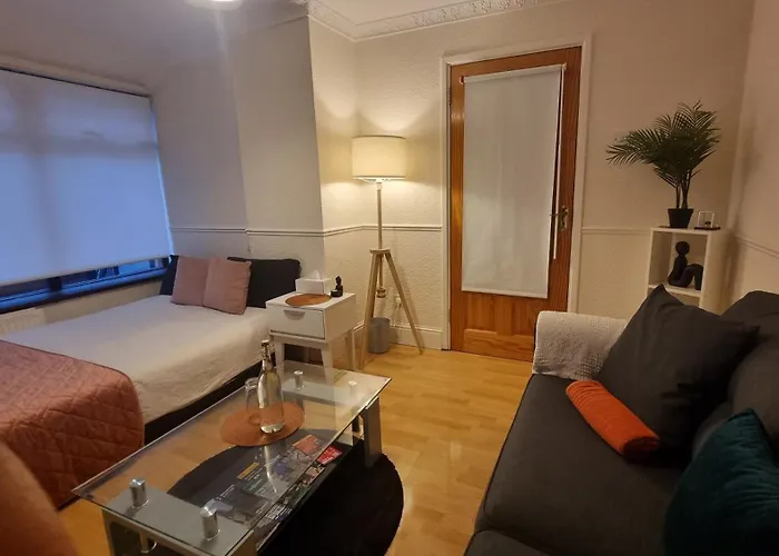 B&r Place Гостевой дом Дублин